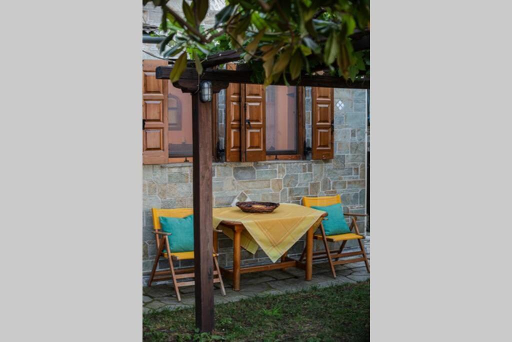 Villa Deja Blue Mourésion Exterior foto